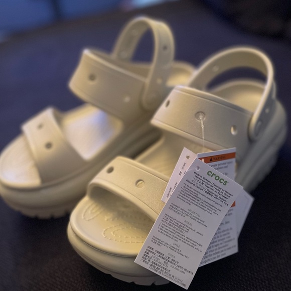 CROCS Shoes - Mega Crush Croc Sandals
